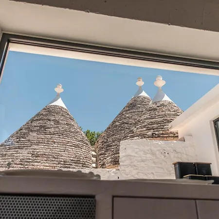 Trulli Piovanello * Castellana Grotte